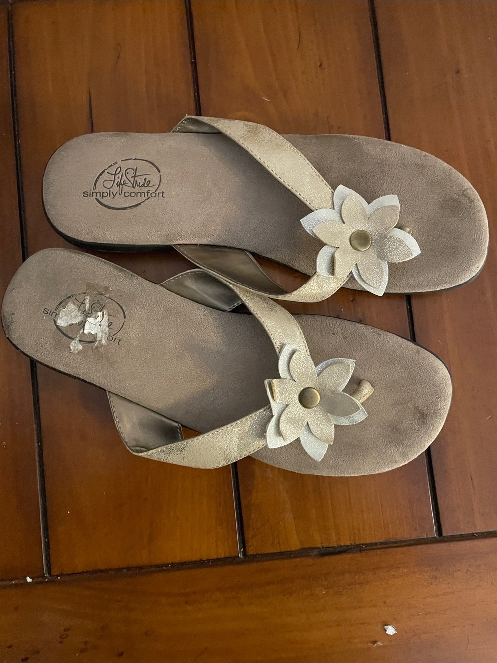 Life Stride Metallic Gold Floral Thong Sandals